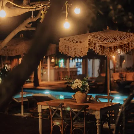 Cadde75 Alacati Bed & Breakfast Cesme