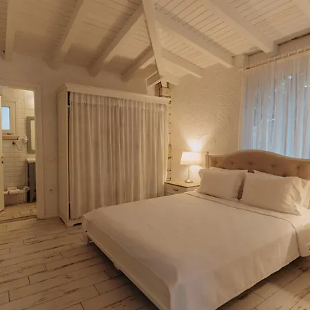 Cadde75 Alaçatı Couette-café *